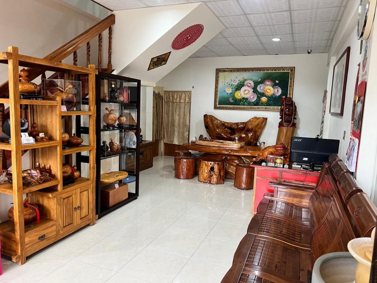 וולי Golden Flower Homestay מראה חיצוני תמונה